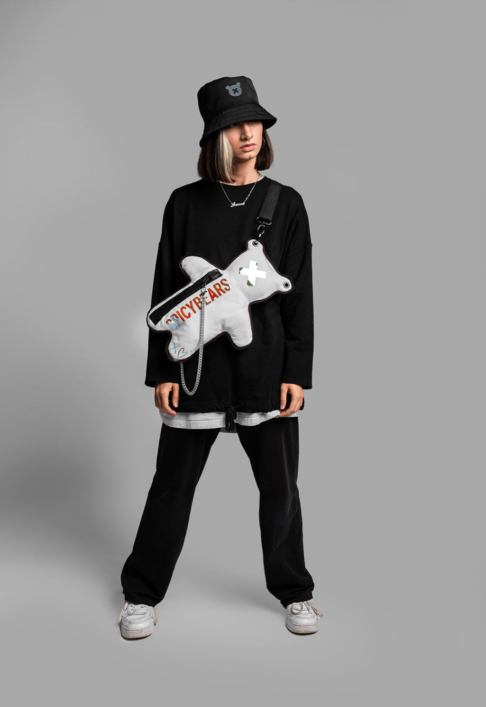 Unisex Black Chameleon SPICYBEARS Bag - The Perfect Streetwear Accessory