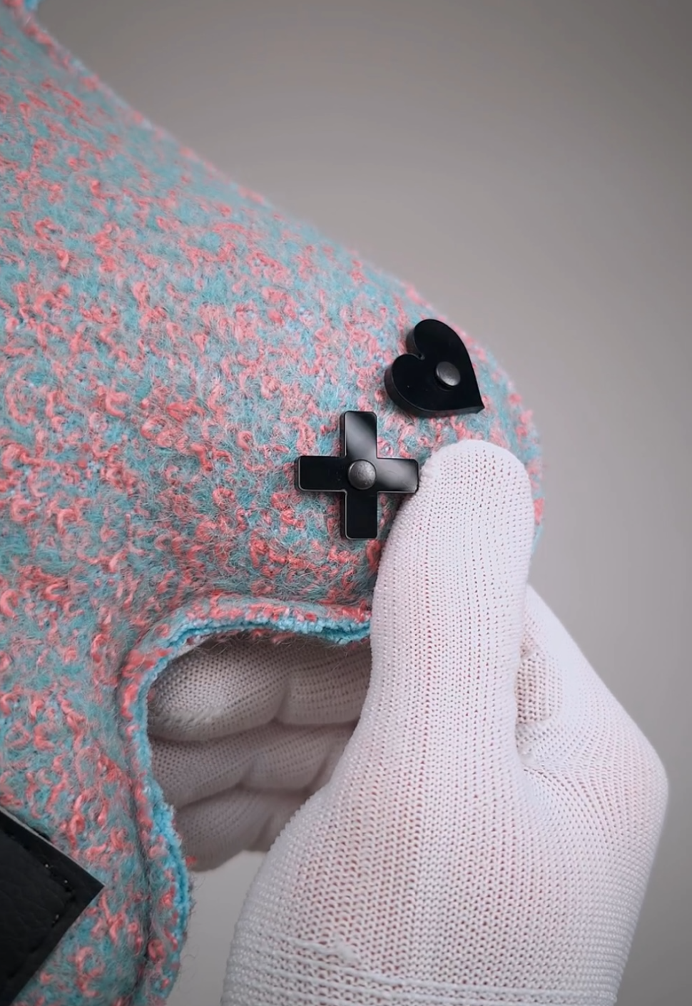 SKY | Pink Dawn Bouclé | Black Acrylic Bear Bag