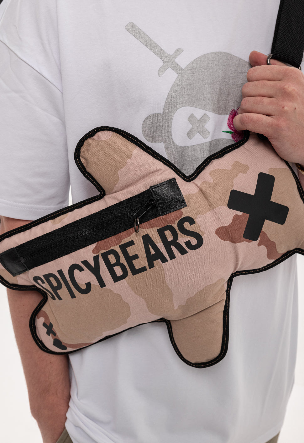 Sandy | Black SPICYBEARS Bag for Urban camo clothing lovers